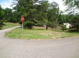 328 Trimont Trl, Franklin, NC 28734