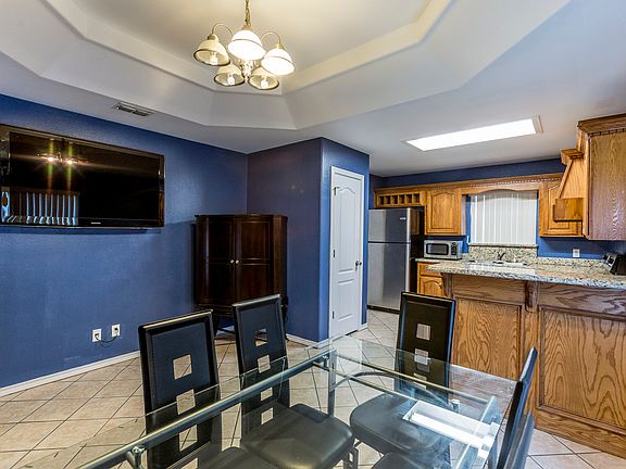 5th image of 4109 Fir Ave
