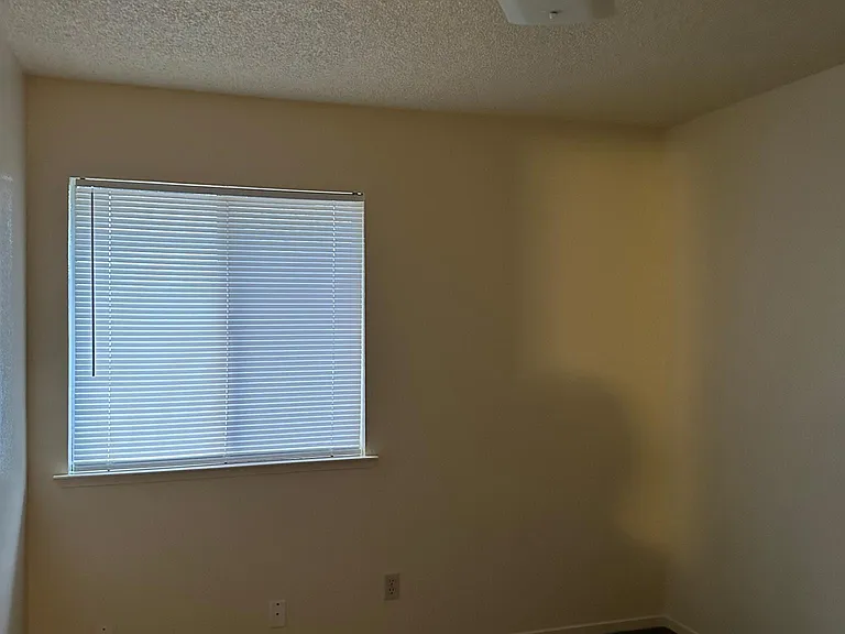128 Alamos Ave #101 — Photo 13