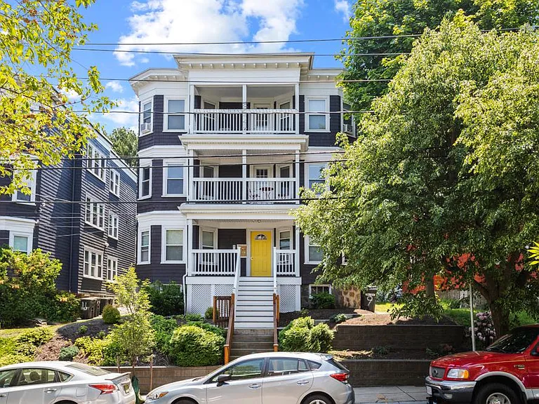 9 Bailey St #2 — Photo 20