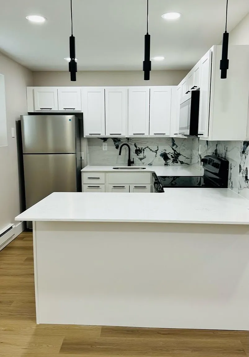 Laura Lane Apartments — Photo 1