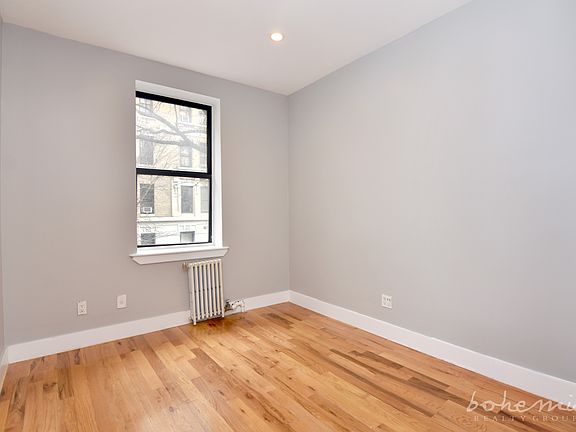 3rd image of 25 Fort Washington Ave APT 4F