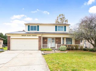 18520 Elm Ct, Macomb, MI 48044