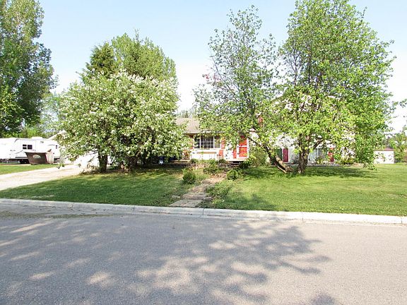 3rd image of 312 9th Ave NE