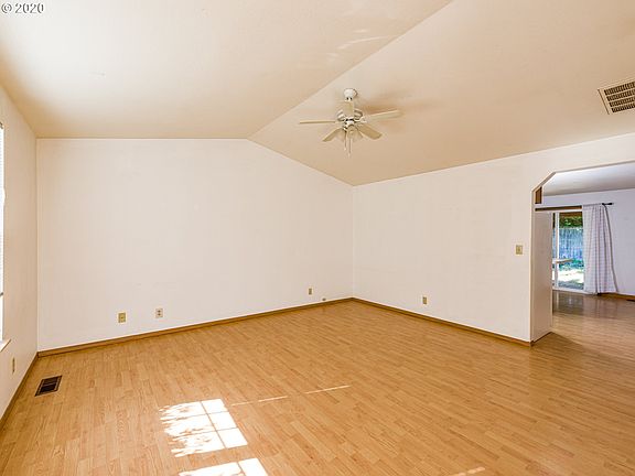5th image of 6910 NE 90th Ave