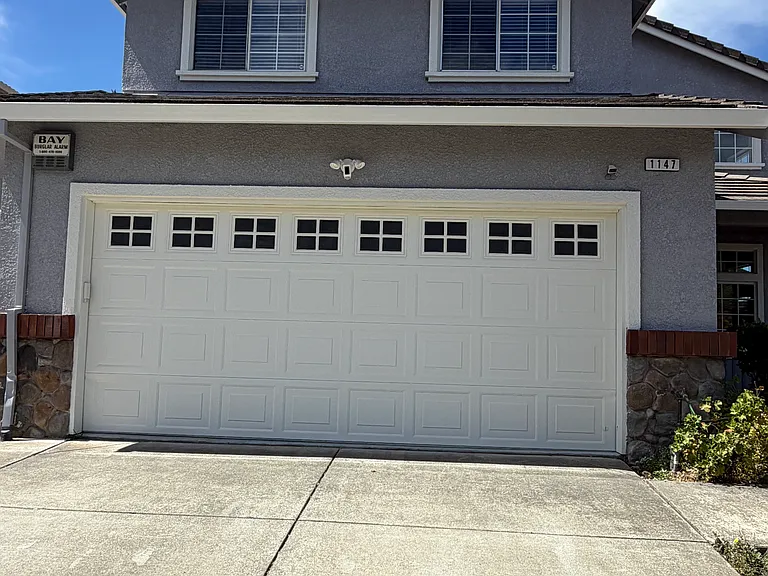 1147 Legend Cir — Photo 2