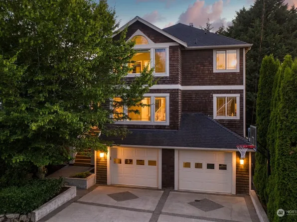 6541 Chapin Place N, Seattle, WA 98103