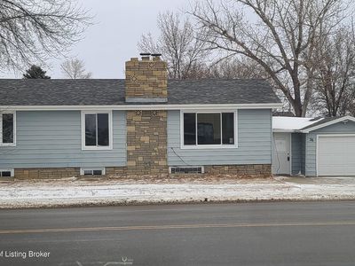 36 State Ave, Dickinson, ND, 58601