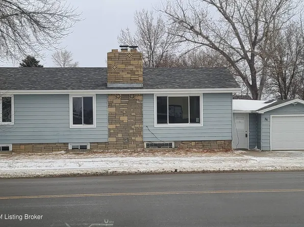 36 State Ave, Dickinson, ND 58601