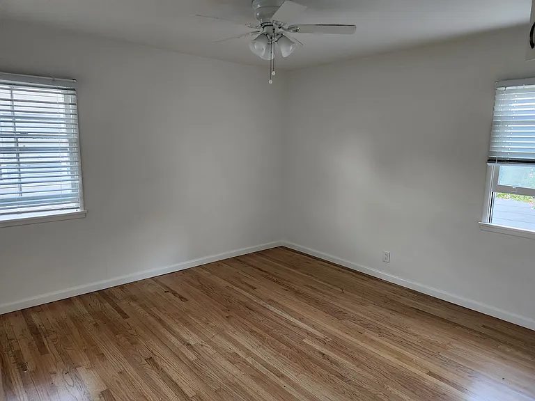 1051 S Bedford St #6 — Photo 7