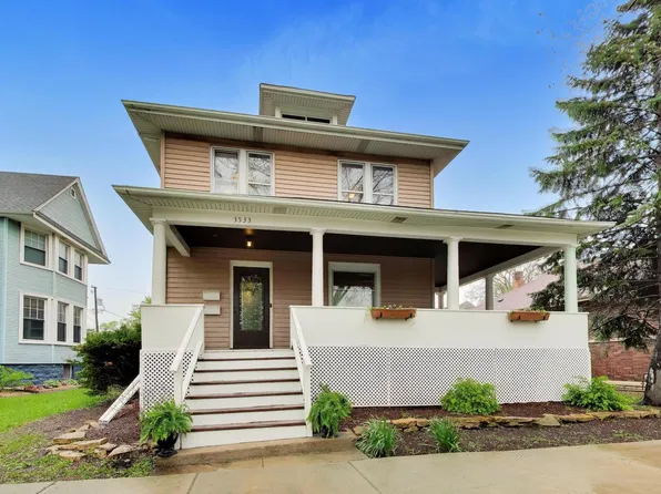 3533 Grand Blvd, Brookfield, IL 60513