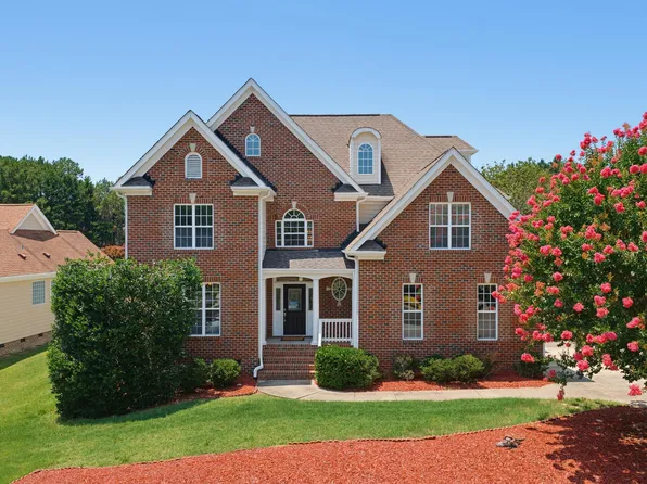 2912 Oak Bridge Dr, Raleigh, NC 27610