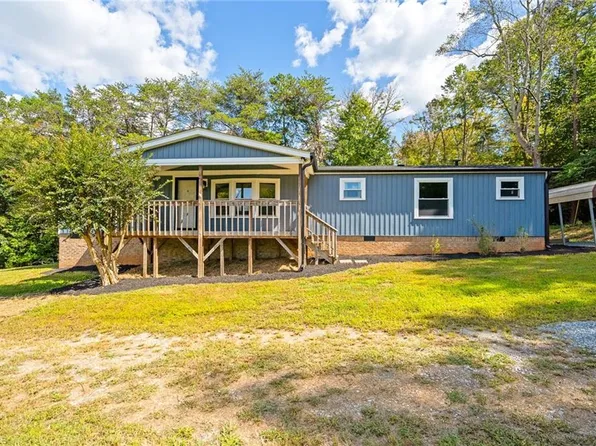 1334 Bellemont Ln, Burlington, NC 27215