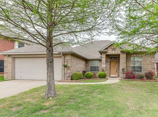 7117 Raintree Way, Denton, TX 76210