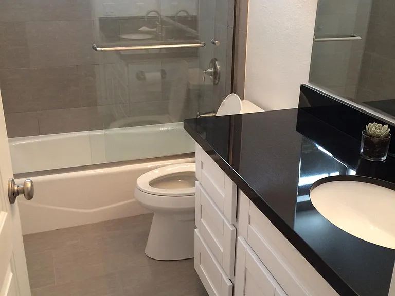 2491 Purdue Ave #201 — Photo 16