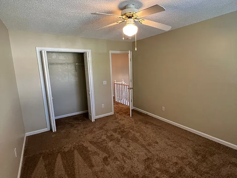 176 Woodmere Dr — Photo 17