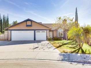 28385 Cambridge Ct, Highland, CA 92346