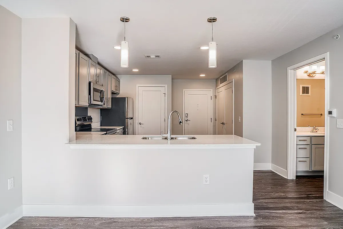 Residences at Hoffman — Photo 4