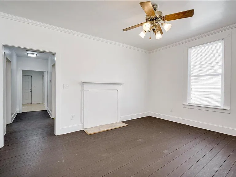1606 Broad St — Photo 9