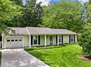 5 Wordsworth Ct, Greensboro, NC 27455