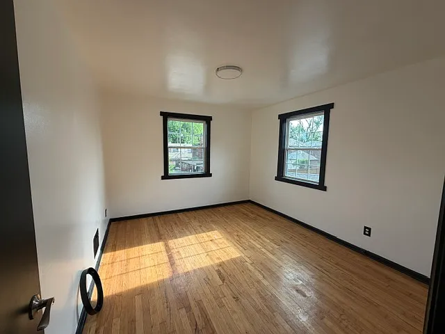 1465 W 7th Ave #A — Photo 3