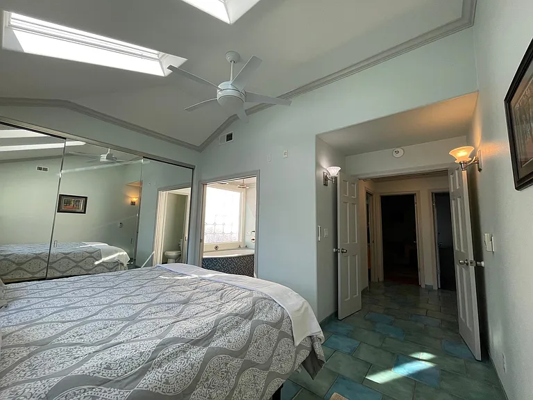 27209 Lakehurst Ave — Photo 18