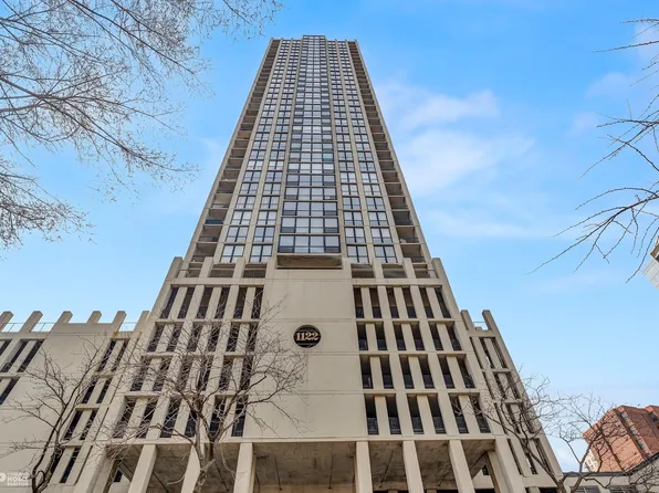 1122 N Clark St APT 1201, Chicago, IL 60610