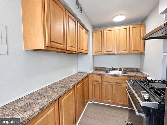 4th image of 7256 Rutland St