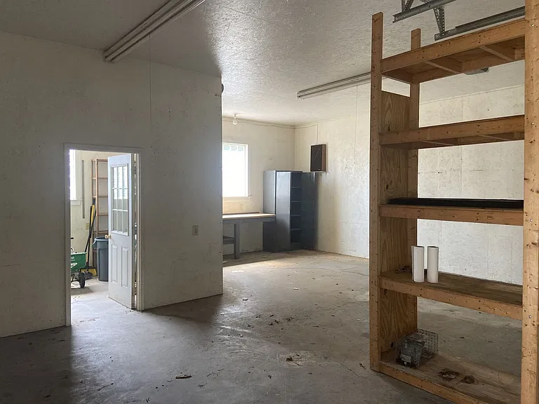4237 Trenton Rd — Photo 34