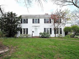 3219 Somerset Dr, Shaker Heights, OH 44122