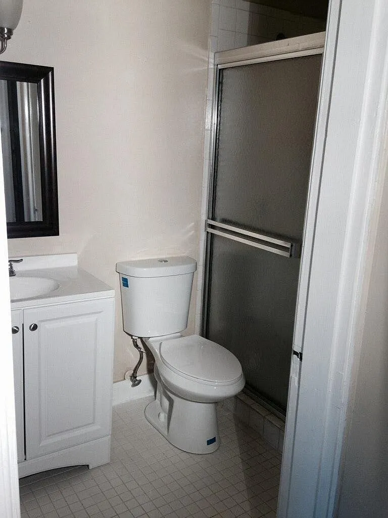 Studio, 450 sqft, $900 — Photo 1