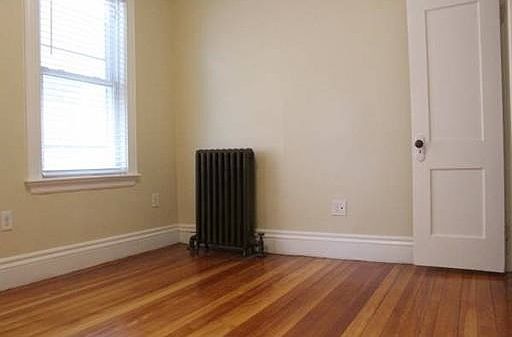 4th image of 109 Harrishof St