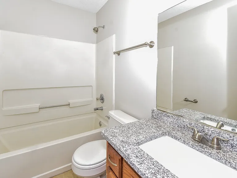 10368 Palmer Cv — Photo 15