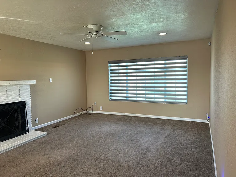 5675 E Jensen Ave — Photo 4
