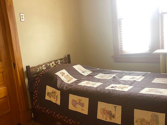 3rd image of 1080 Jessie St