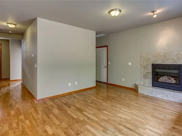 6274 Kona Ct — Photo 5