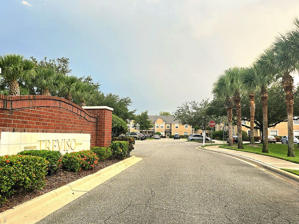 1st image of 405 Carina Cir #405