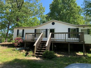 125 Dixon Rd, Westminster, SC 29693