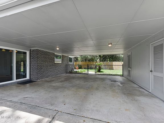 3rd image of 2203 SMULLIAN Trail N