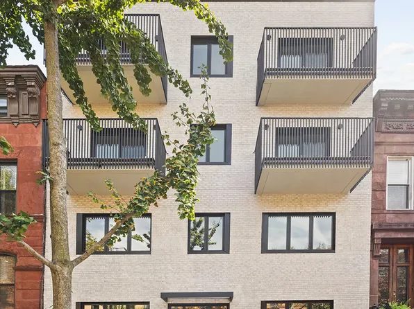 654 Jefferson Avenue image 14 of 14