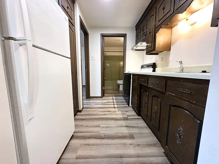 207 Fort Howard Ave — Photo 11