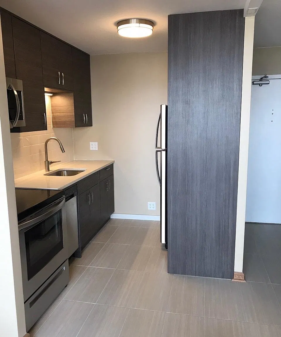 Studio, 600 sqft, $1,750 — Photo 2