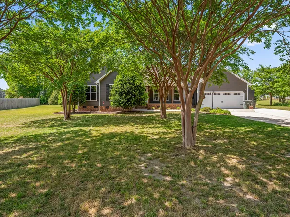 243 Silver Tee Ct, Selma, NC 27576