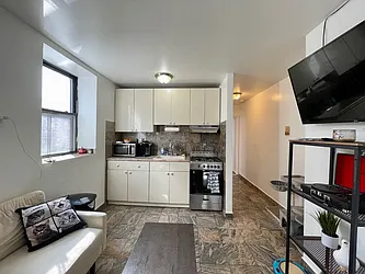 Rented by Falero & Partners Real Estate LLC 