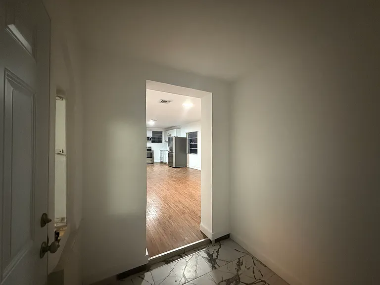 732 NW 12th Ct — Photo 5