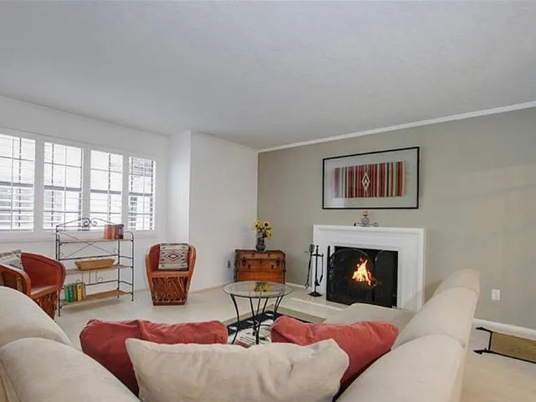 130 Monterey Rd #105 — Photo 8