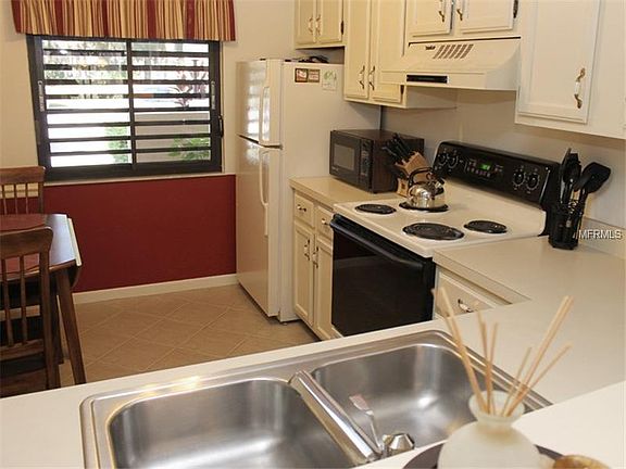 5th image of 5176 Lake Village Dr #85