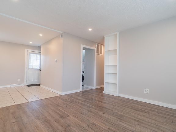 3rd image of 6707 Olcott Ave