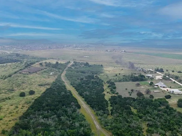 504 Francis Harris Ln, San Marcos, TX 78666