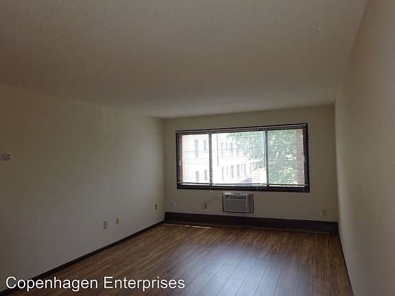 4th image of 629 E 15th St APT 203